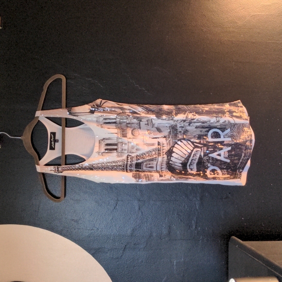 Sequin Tank - Picture 1 of 7